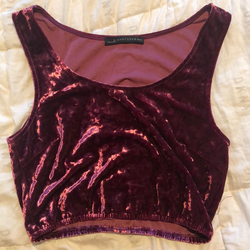 Signature medium velvet crop top